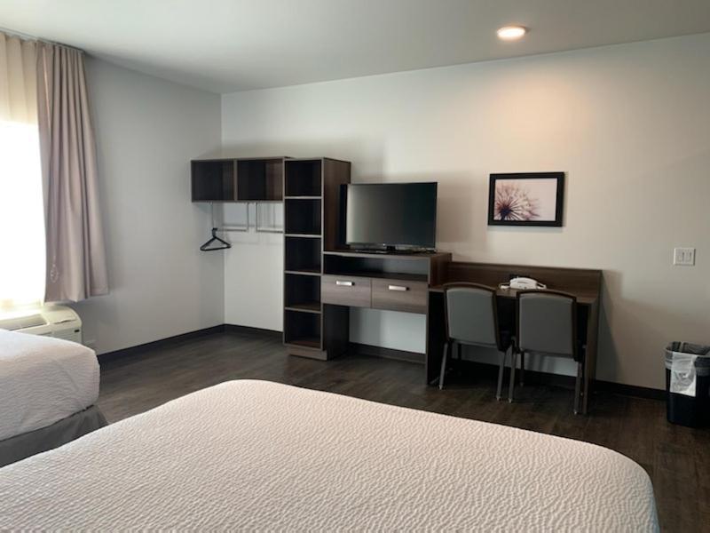 Candlewood Suites Pecos By Ihg エクステリア 写真