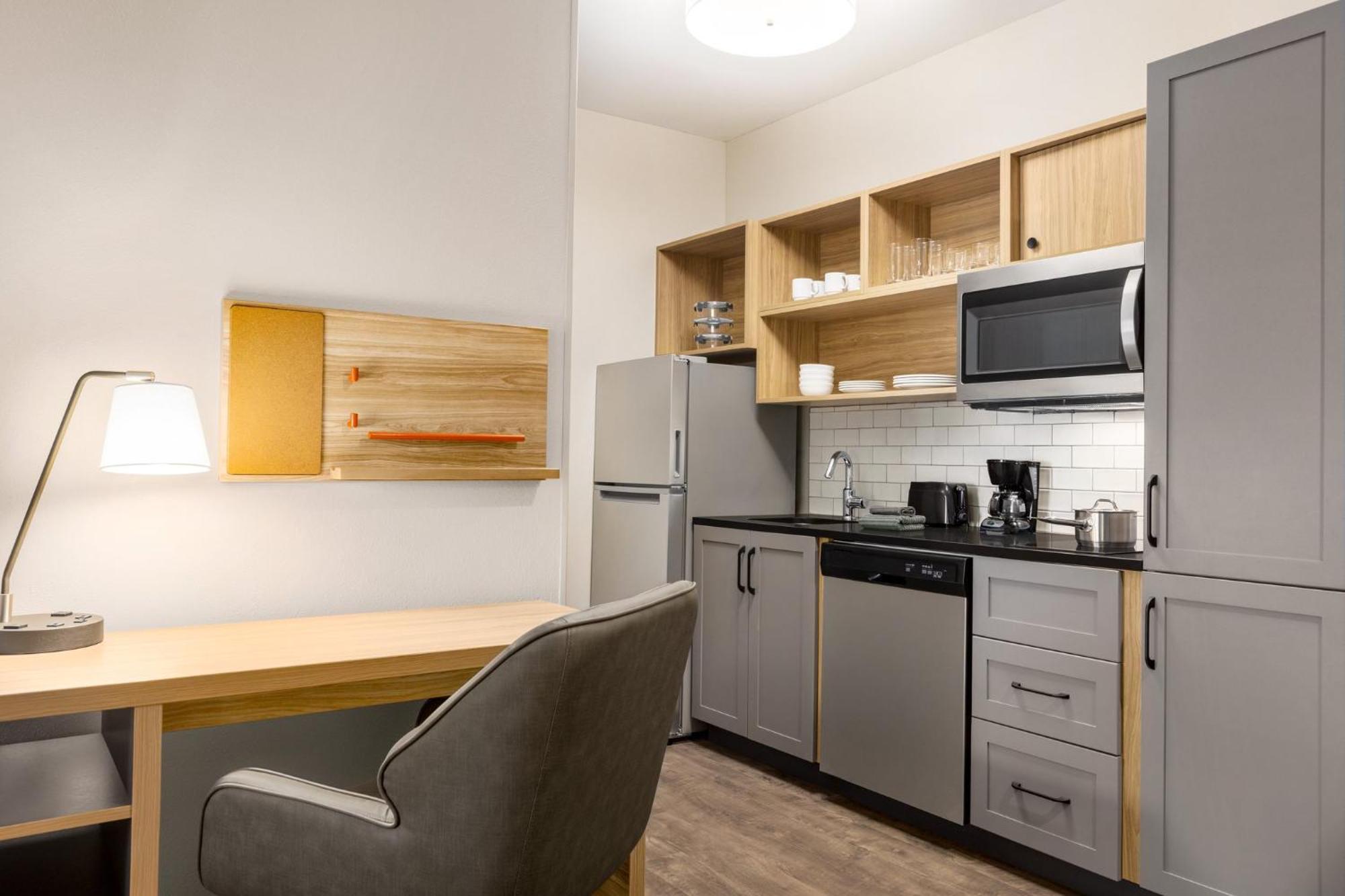 Candlewood Suites Pecos By Ihg エクステリア 写真